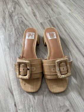 Dolce Vita Woven Raffia Buckle Block Heel Slide
Sandals - Women's Size 8